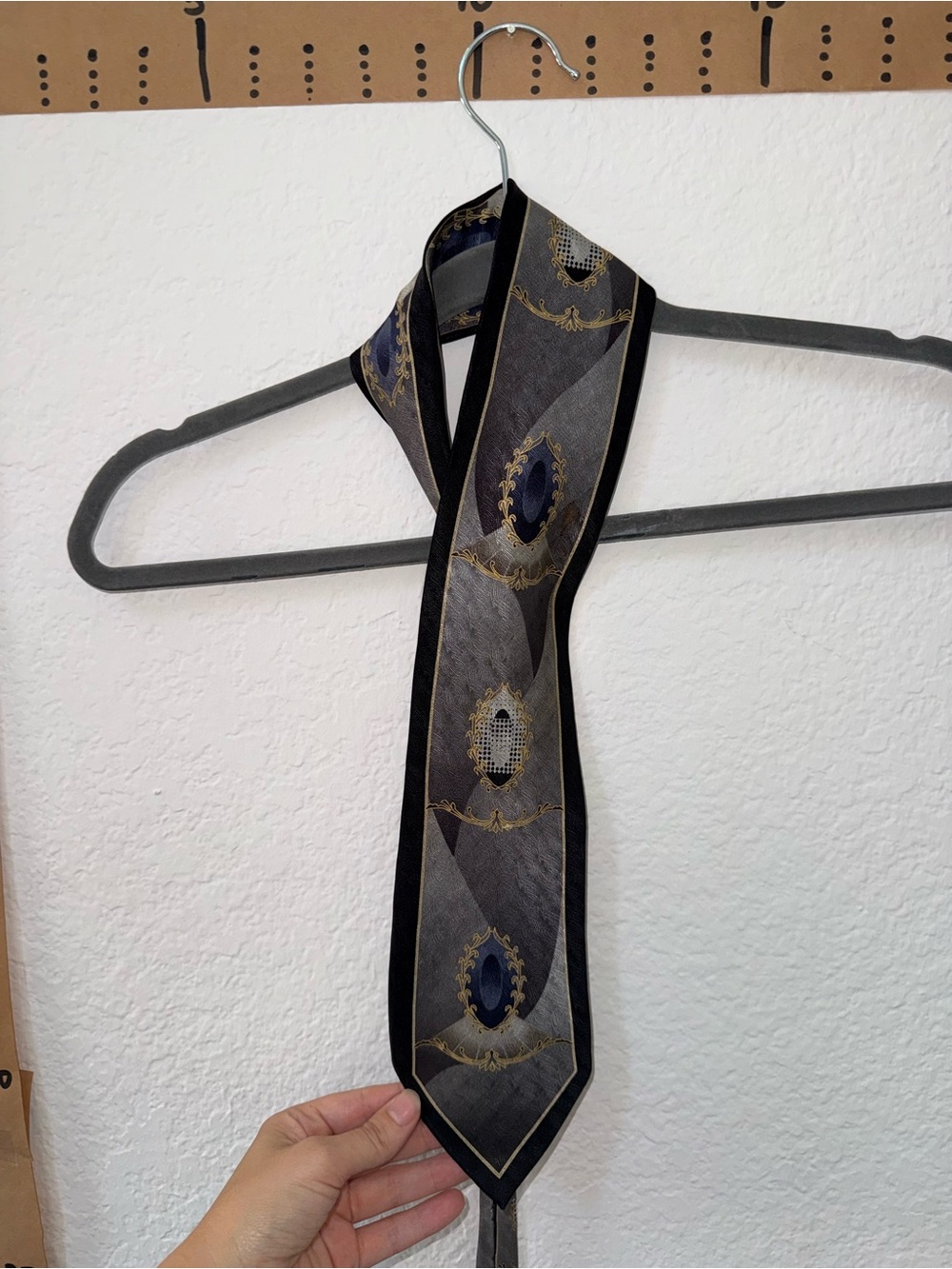 Ottimo Uo 100% Silk Handmade Black and Gray Patterned Tie